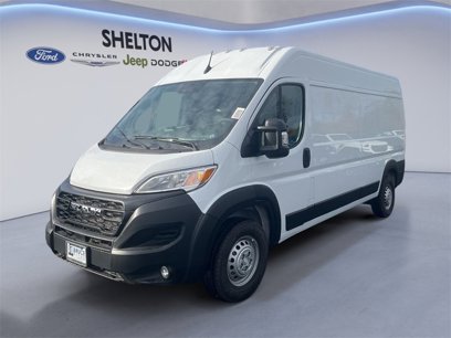 New 2025 RAM ProMaster 2500 w/ Convenience Group