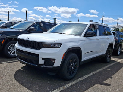 New 2025 Jeep Grand Cherokee L Altitude