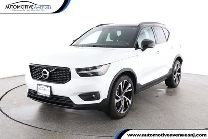 Used 2022 Volvo XC40 T5 R-Design