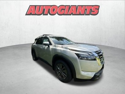 New 2025 Nissan Pathfinder SV