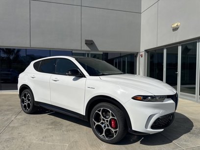 New 2025 Alfa Romeo Tonale w/ Premium Package