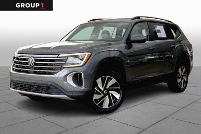 Used 2025 Volkswagen Atlas SE