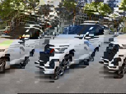 New 2025 Audi Q5 2.0T Premium