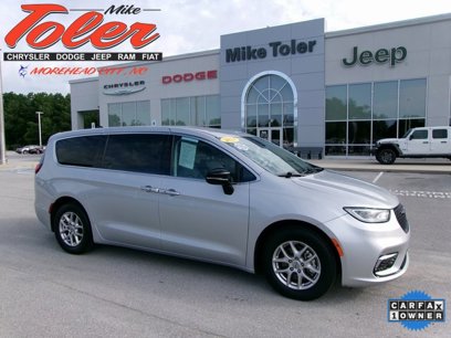Used 2024 Chrysler Pacifica Touring-L