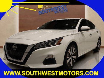 Used 2022 Nissan Altima 2.5 SV