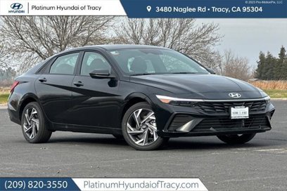 New 2025 Hyundai Elantra SEL
