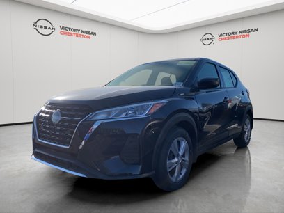 New 2025 Nissan Kicks Play S