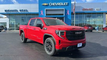 New 2025 GMC Sierra 1500 Pro w/ Graphite Edition