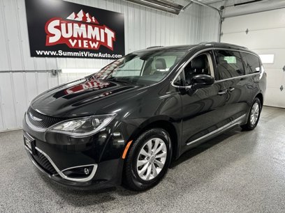 Used 2018 Chrysler Pacifica Touring-L Plus