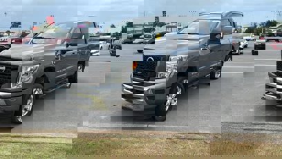 Used 2024 Nissan Titan SV w/ SV Convenience Package