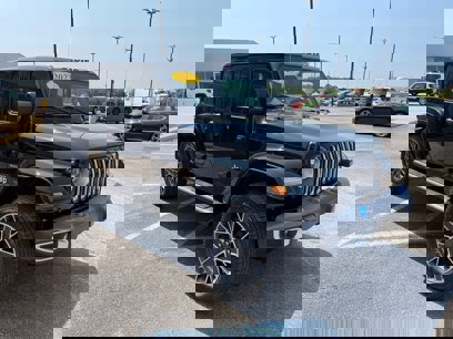 New 2023 Jeep Wrangler Unlimited Sahara w/ Cold Weather Group