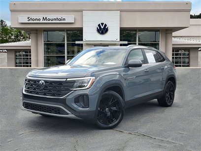 Used 2024 Volkswagen Atlas Cross Sport SE w/ Panoramic Sunroof Package