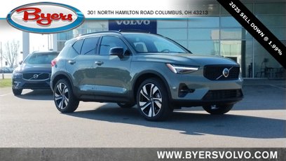 New 2025 Volvo XC40 B5 Plus w/ Protection Package Premier
