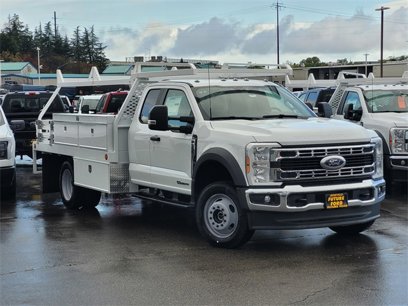 New 2025 Ford F550 4x4 SuperCab Super Duty