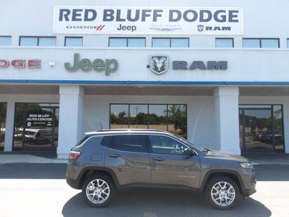 Used 2023 Jeep Compass Latitude w/ Sun and Sound Group