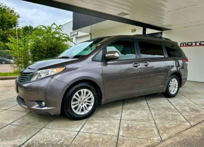 Used 2012 Toyota Sienna XLE