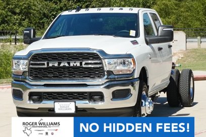 New 2024 RAM 3500 Tradesman w/ Chrome Appearance Group