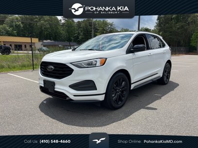Used 2022 Ford Edge SE w/ Black Appearance Package