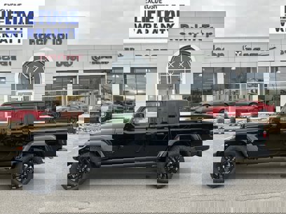 New 2025 Jeep Gladiator Sport