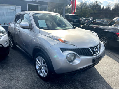 Used 2011 Nissan Juke SV w/ Interior Illumination Pkg