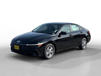 New 2025 Hyundai Elantra SE