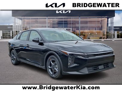 New 2025 Kia K4 LXS