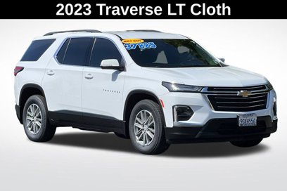 Used 2023 Chevrolet Traverse LT w/ LPO, Floor Liner Package