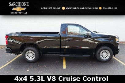 New 2025 Chevrolet Silverado 1500 W/T w/ LPO, Dark Essentials Package