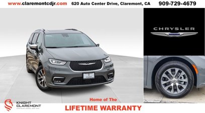 New 2025 Chrysler Pacifica Pinnacle