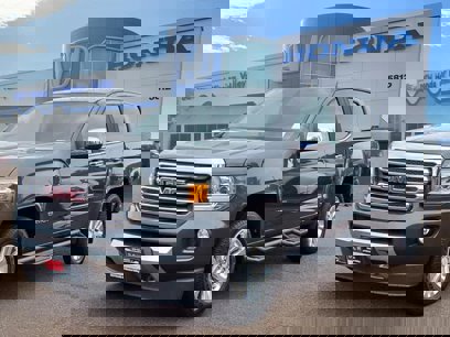 Used 2017 GMC Canyon SLT w/ Trailering Package
