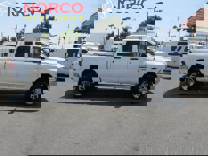 Used 2013 RAM 2500 Tradesman w/ Chrome Appearance Group