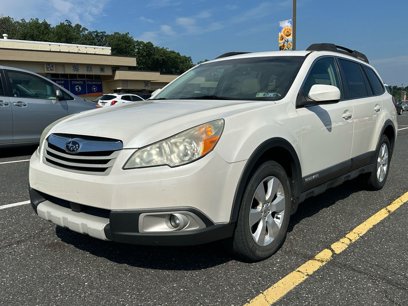 Used 2011 Subaru Outback 2.5i Limited w/ PWR Moonroof Pkg