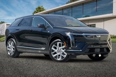 New 2025 Cadillac Optiq Luxury 2 w/ LPO, Floor Liner Package