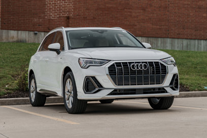 New 2025 Audi Q3 2.0T Premium