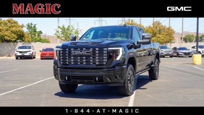 New 2025 GMC Sierra 2500 Denali Ultimate w/ Max Trailering Package