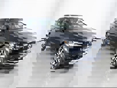 Certified 2025 Volvo V90 B6 Cross Country Plus w/ Protection Package Premier