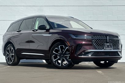 New 2024 Lincoln Nautilus Reserve w/ Equipment Group 202A