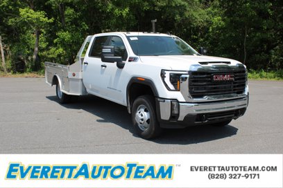 New 2025 GMC Sierra 3500 Pro w/ Convenience Package