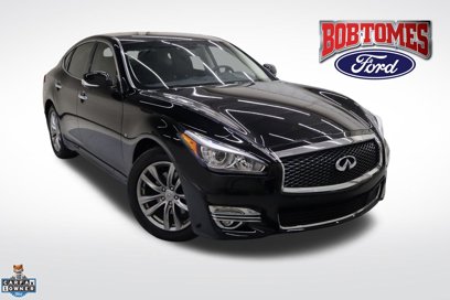 Used 2019 INFINITI Q70 Luxe w/ Proactive Package