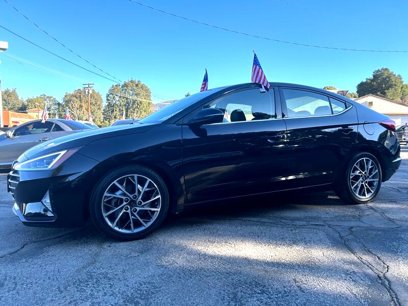 Used 2020 Hyundai Elantra Limited w/ Cargo Package (C1)