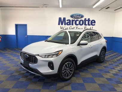 New 2025 Ford Escape SE