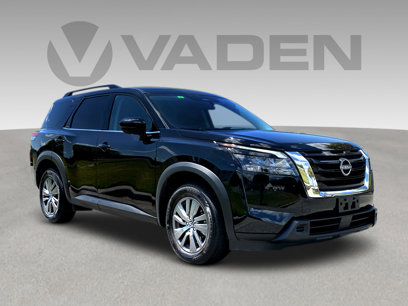 Certified 2024 Nissan Pathfinder SV