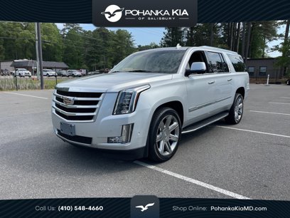 Used 2017 Cadillac Escalade ESV Luxury