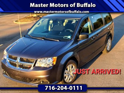Used 2018 Dodge Grand Caravan SE w/ UConnect Hands-Free Group