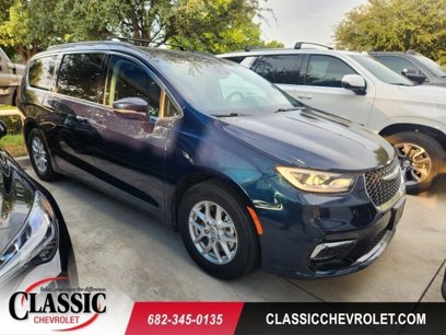Used 2022 Chrysler Pacifica Touring-L