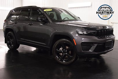 Used 2024 Jeep Grand Cherokee Altitude