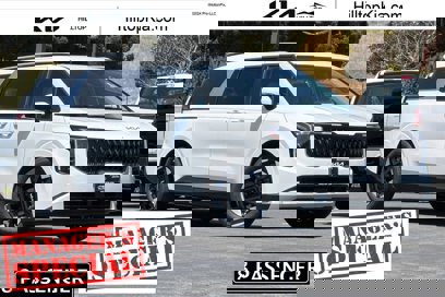 New 2025 Kia Carnival EX