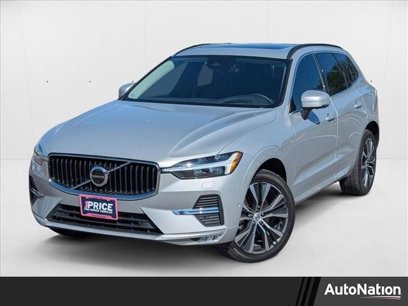 Used 2022 Volvo XC60 B5 Momentum w/ Advanced Package