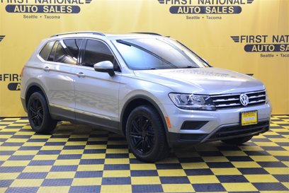 Used 2021 Volkswagen Tiguan SE w/ Panoramic Sunroof Package