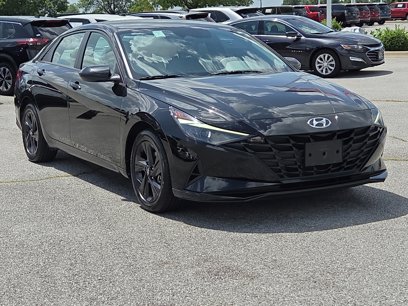 Used 2023 Hyundai Elantra SEL